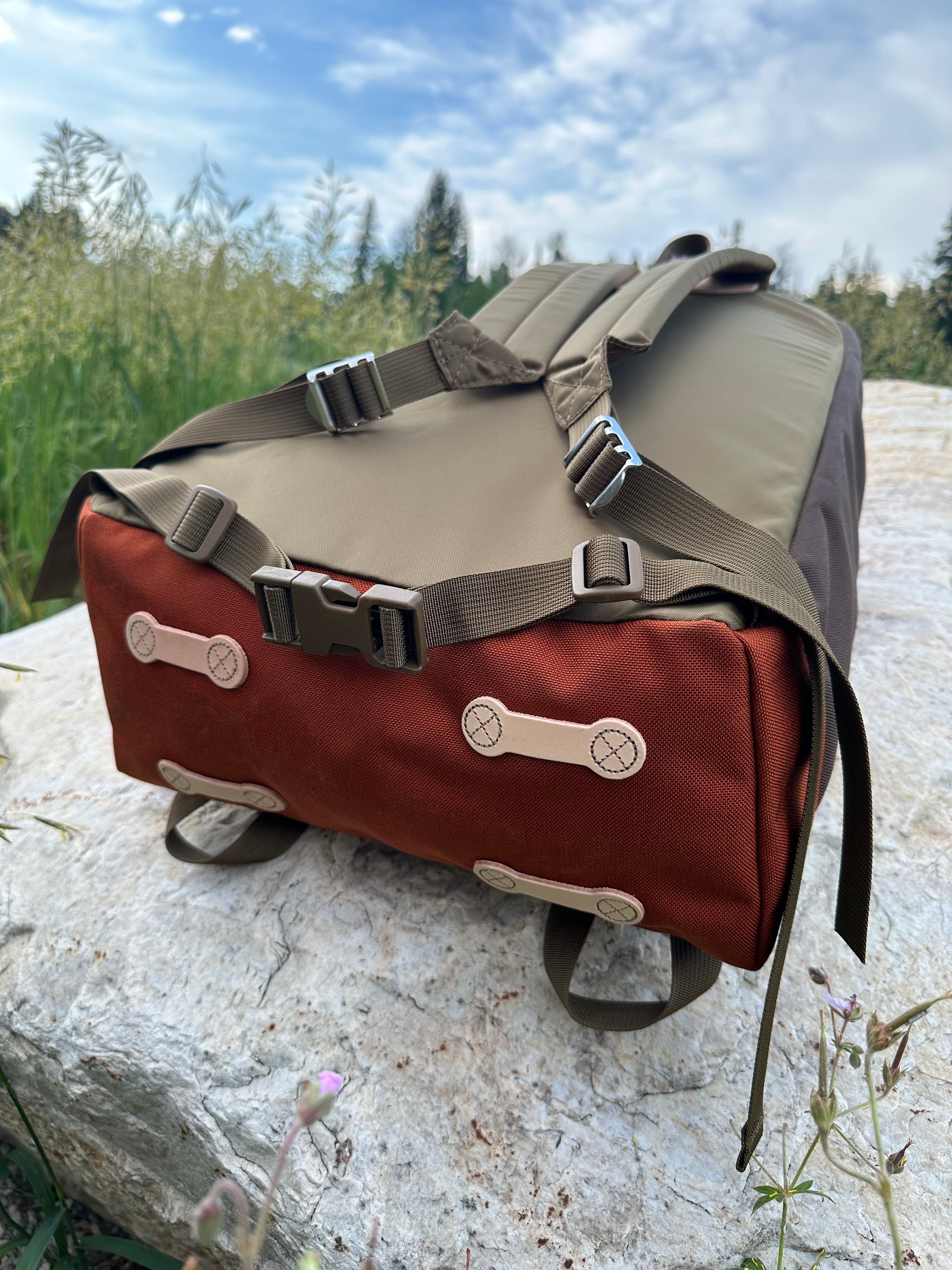 Mariposa Summit Pack