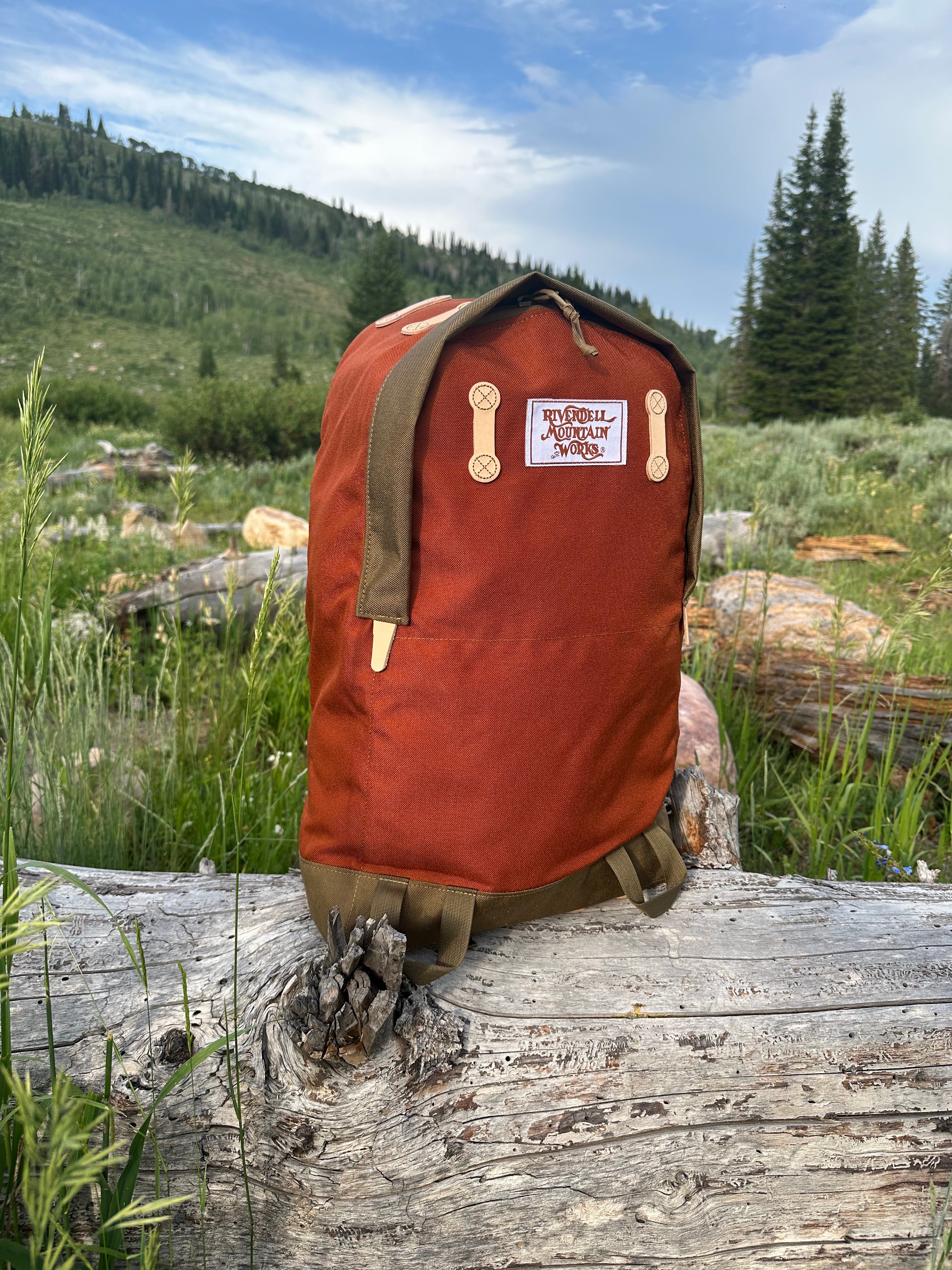 Mariposa Summit Pack
